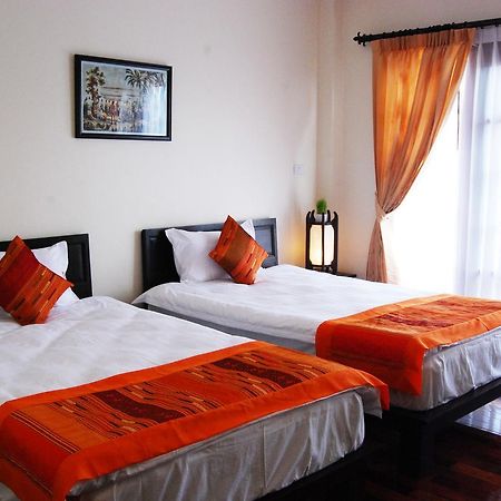 Vayakorn Inn Виентиане Екстериор снимка
