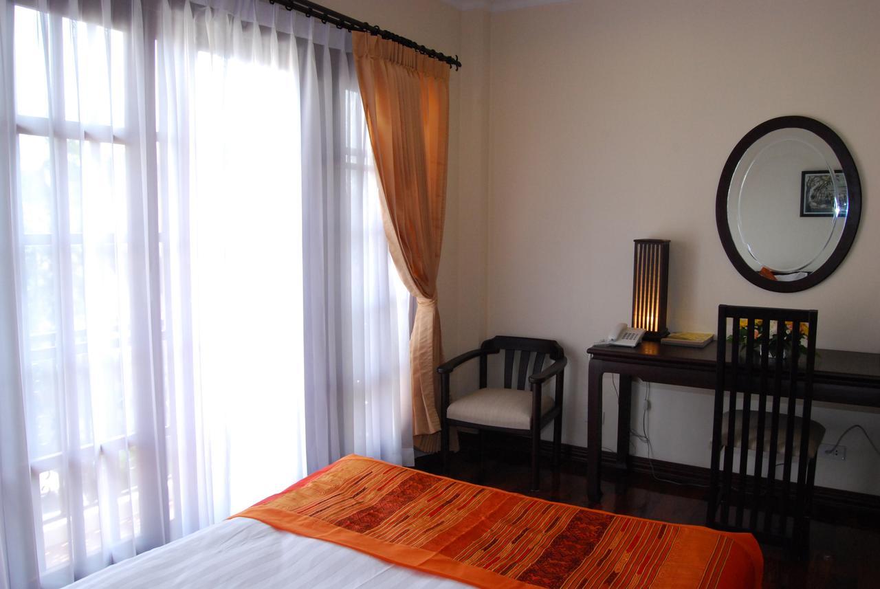 Vayakorn Inn Виентиане Екстериор снимка