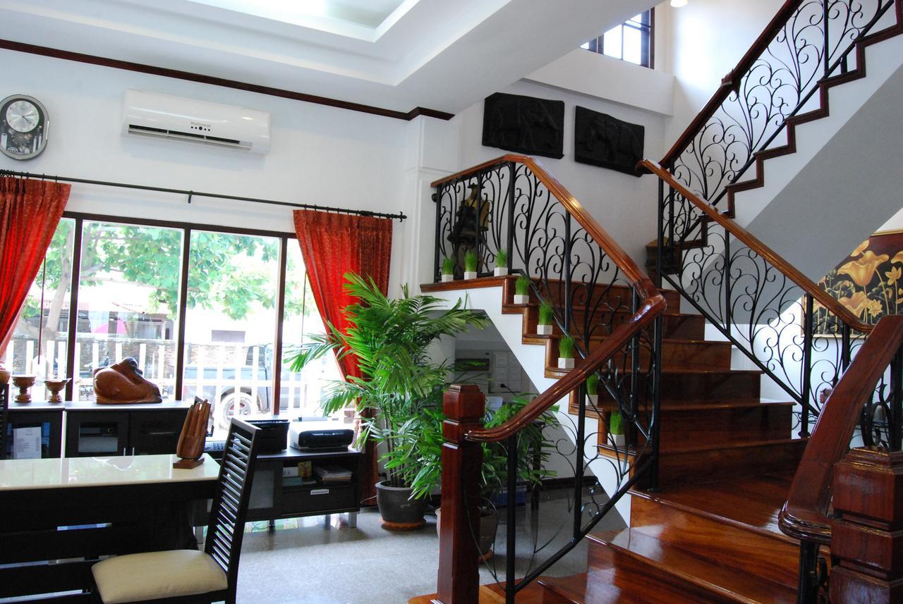 Vayakorn Inn Виентиане Екстериор снимка