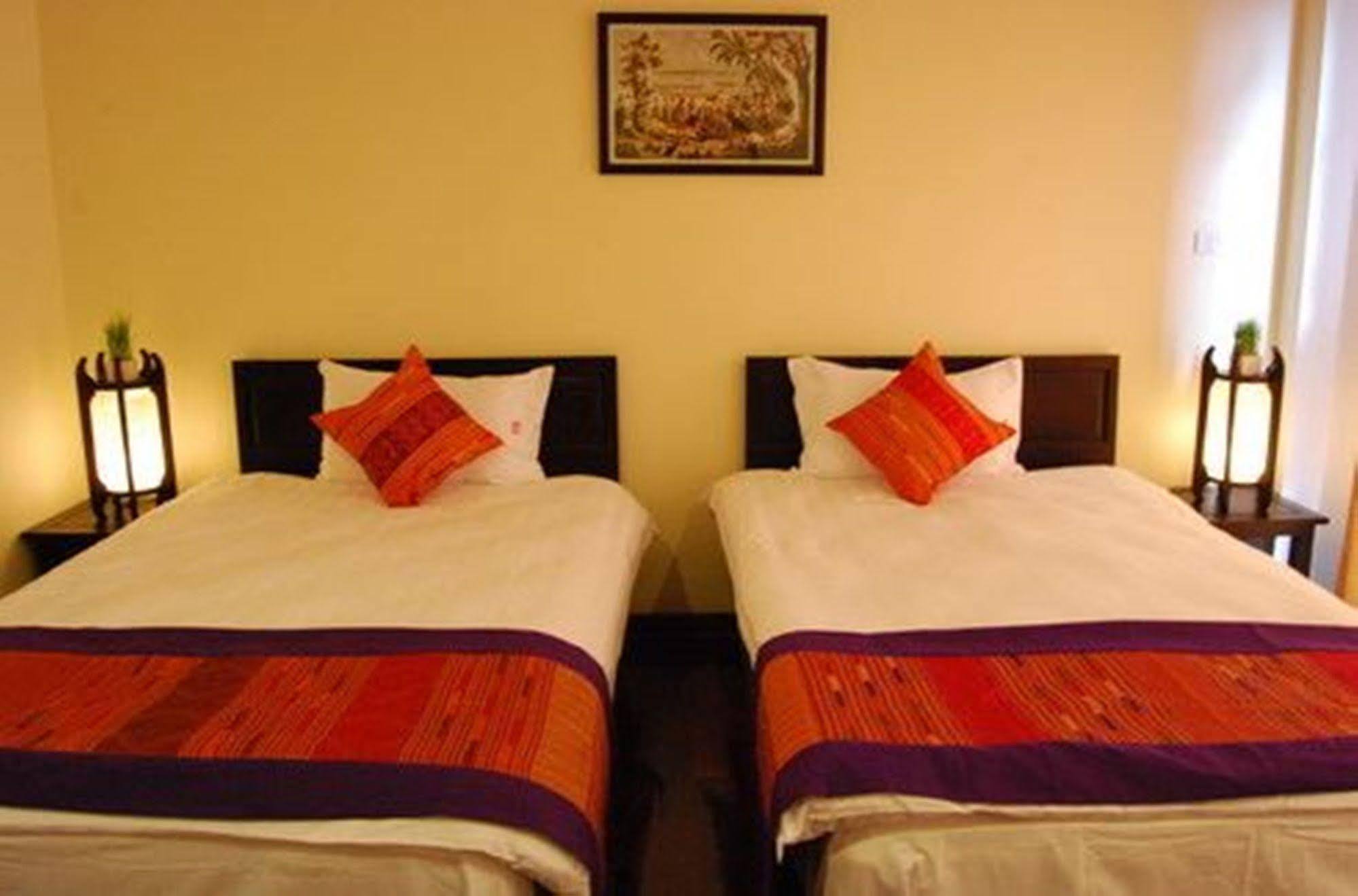 Vayakorn Inn Виентиане Екстериор снимка